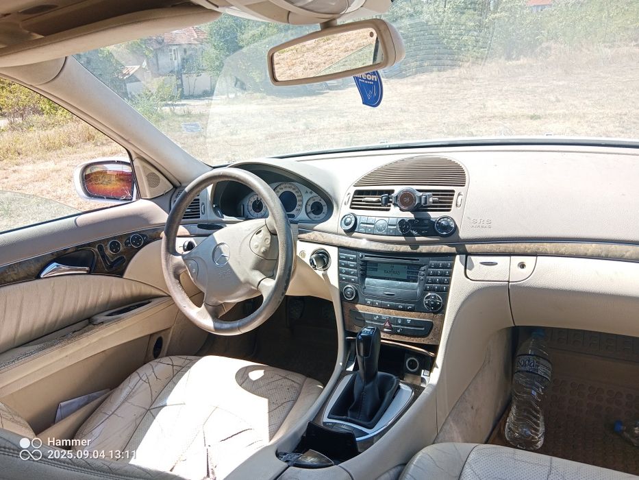 Продавам mercedes w211 2.7 CDI авангард  само на части