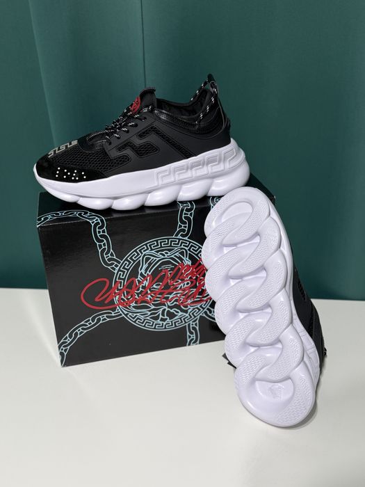 Versace Chain Reaction