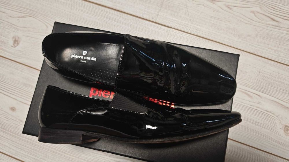 vand pantofi pierre cardin