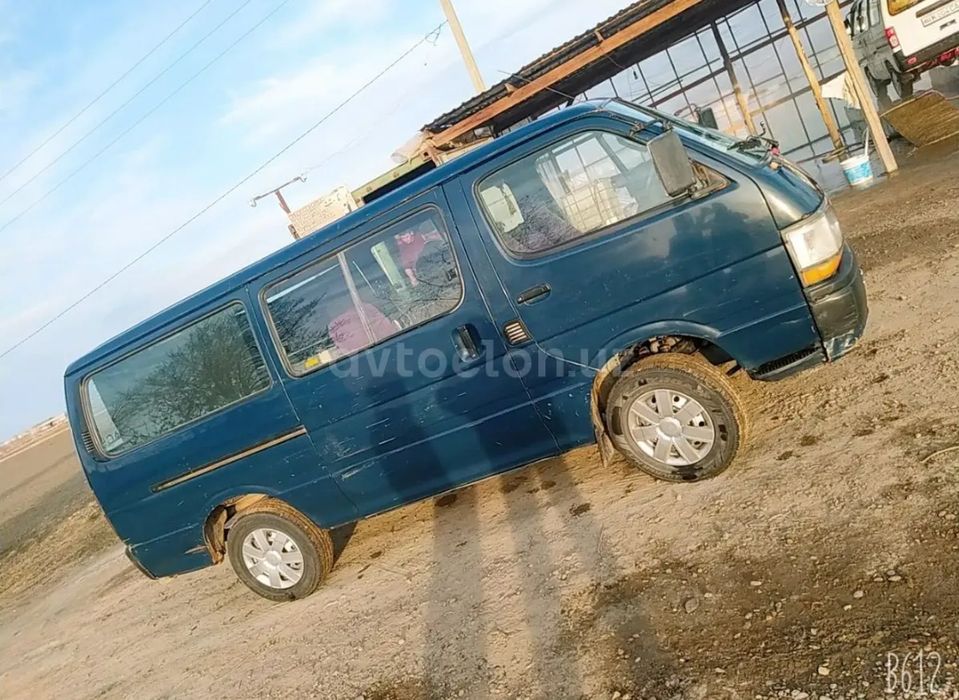 Toyota haise 2 kruk yurgani