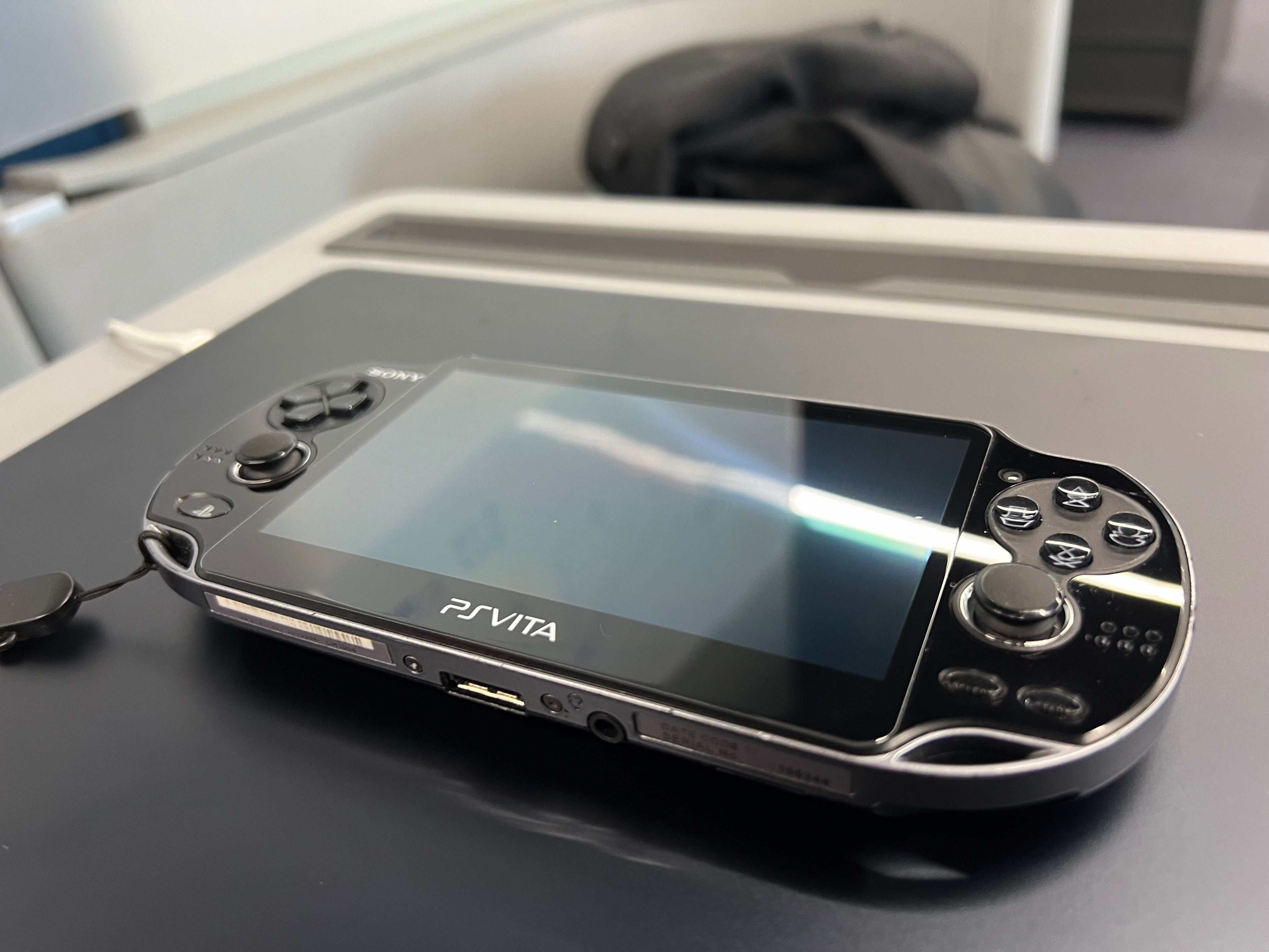 PS Vita (Sony Playstation Vita) FAT 64GB: 75 000 тг. - Приставки Алматы на  Olx