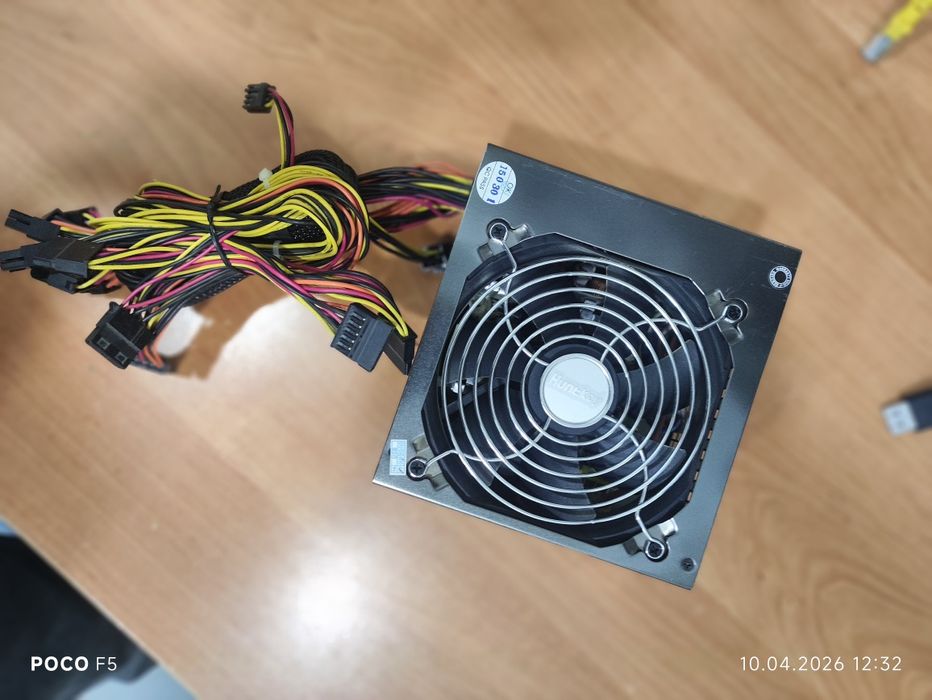 Блок питания Huntkey оригинал