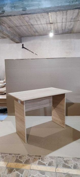 Письменные столы. Подарок. Рабочий, офисный. Компьютерный для офиса