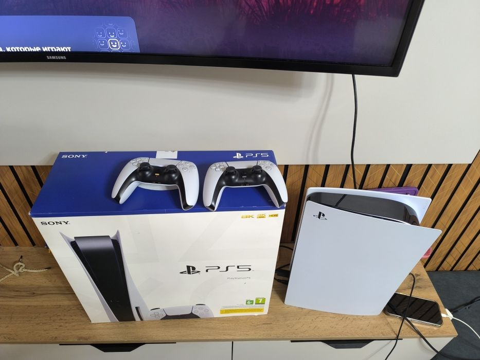 Sony Playstation5 с дисководом.