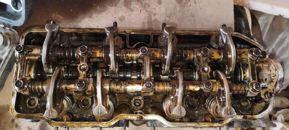 Продам головку Митсубиси галант 1991