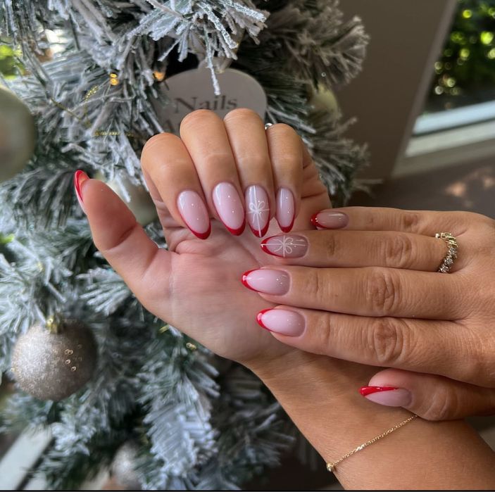 Маникюр50,маникюр покрытие100,наращивание150,педикюр без покрытие100