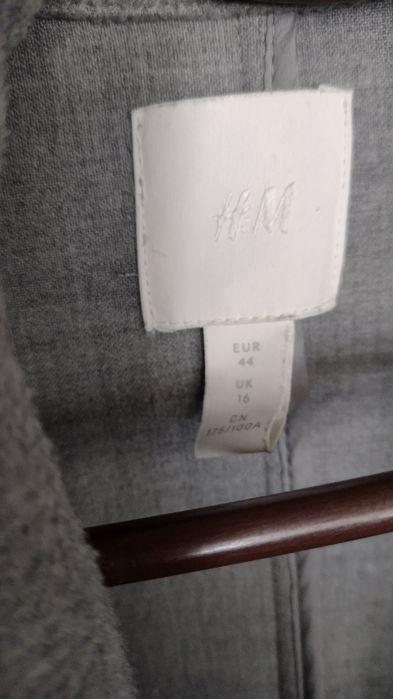 Дамско палто H&M 44 номер
