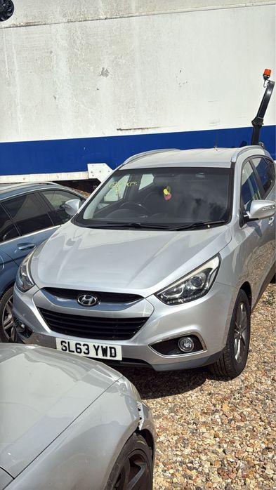 Fata completa Hyundai ix35 2013