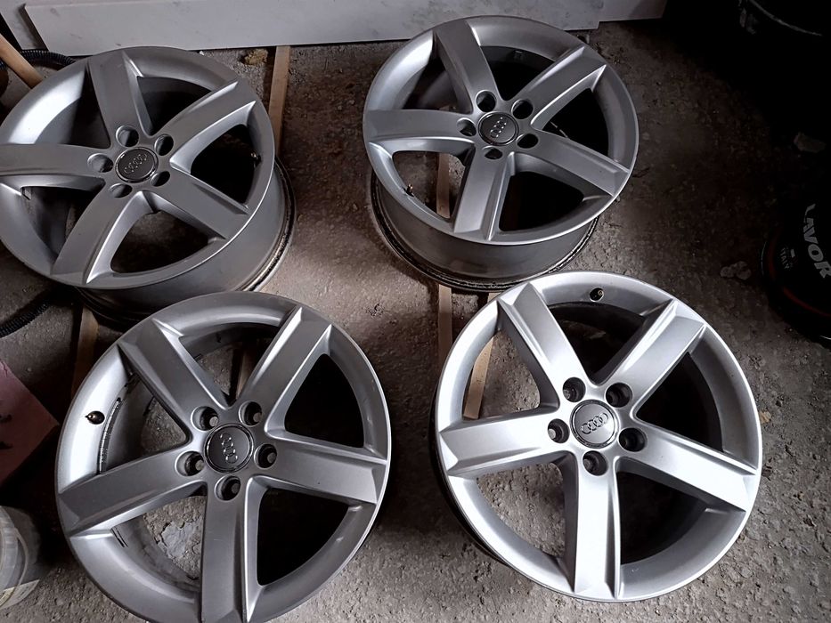 Vând jante audi a4 B8