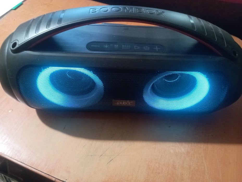 Boxă portabilă wireless