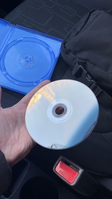 Продам диск на PS4 и PS5