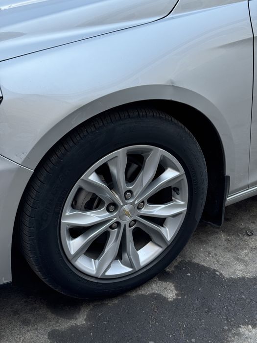 Балон R17 225/55