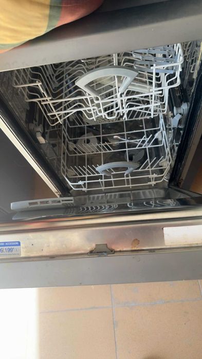 Съдомиялна Ariston