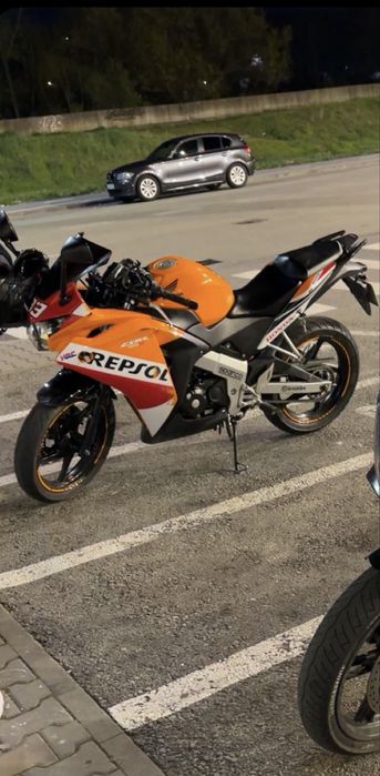 Honda Cbr 125R.