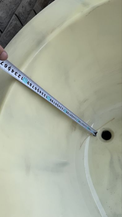 Мраморная ванна.