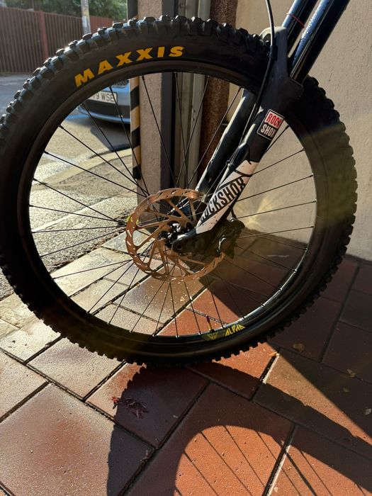 Commencal meta v3 Bucuresti Sectorul 3 • OLX.ro