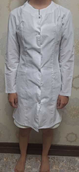 Продам медицинский халат б/у