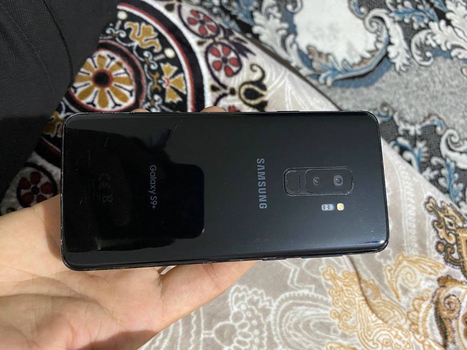 Самсунг S9 плюс сотилади