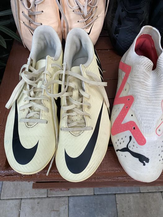 Vand ghete fotbal diferite modele