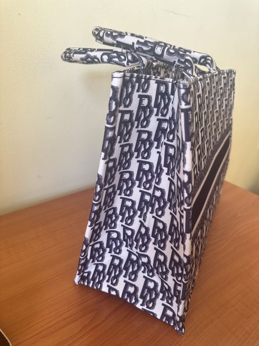 Дамска чанта.