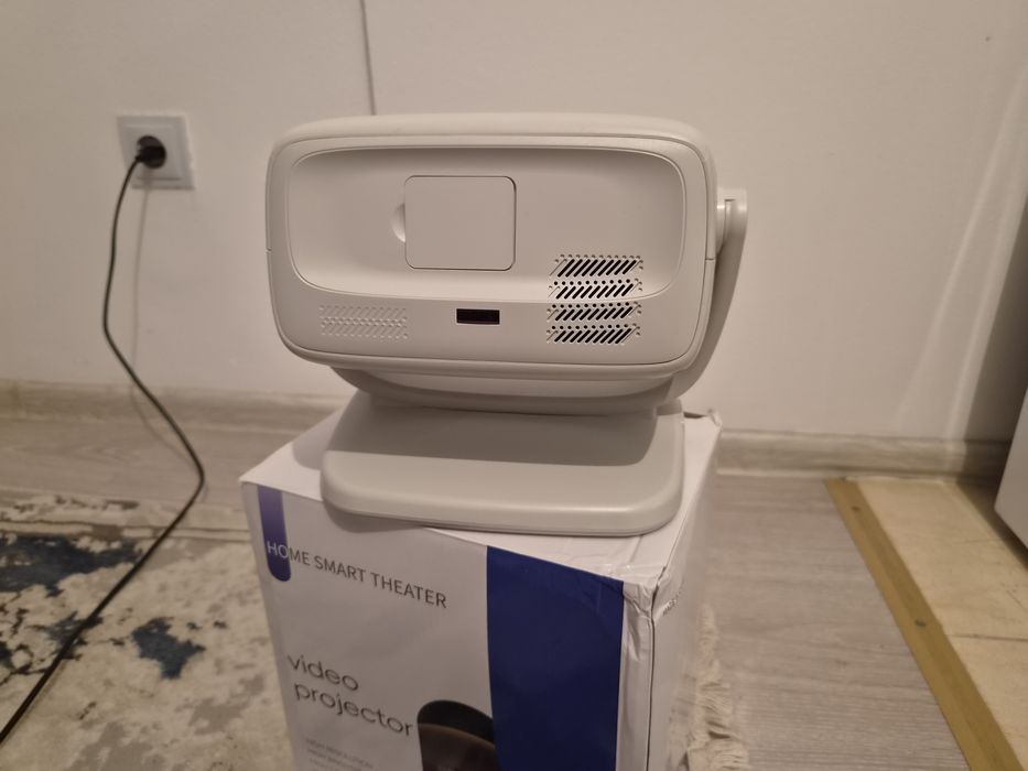 Проектор HITEKO R2 HiSilicon (Full HD, Android, Wi-Fi, Bluetooth)