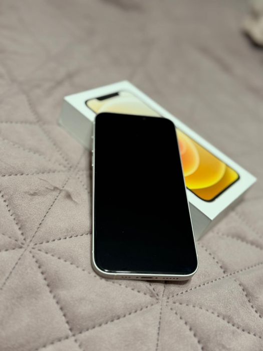 Iphone 12 128 gb in stare foarte bună