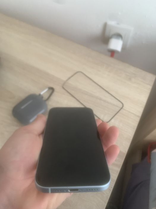 Iphone 15 128гб заблокированный