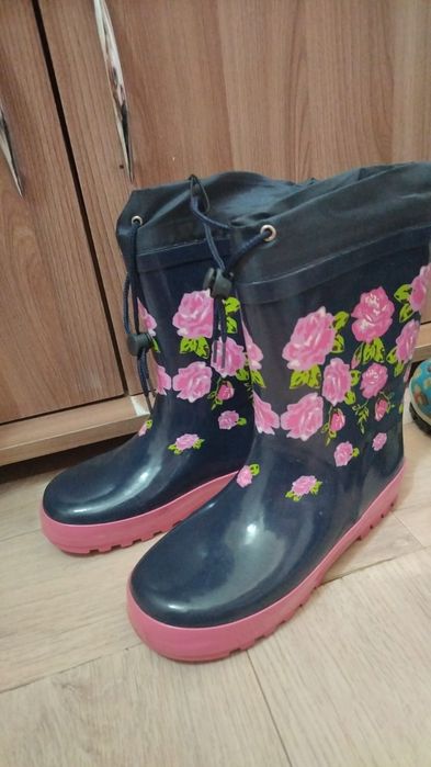 Детские резиновые сапоги