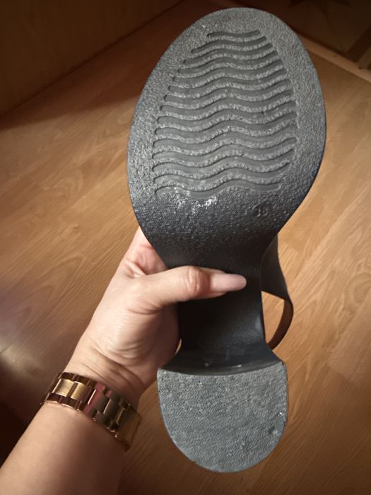 Sandale dama din piele cu toc masiv Gryxx