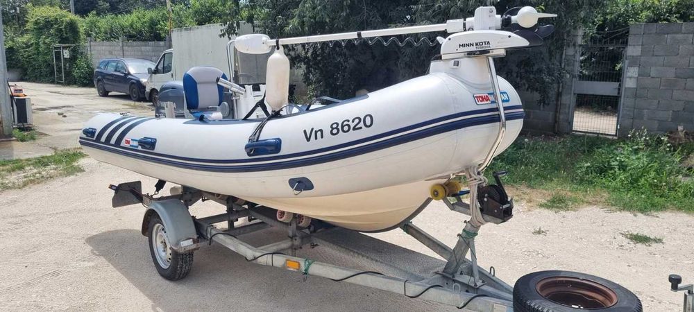 Продавам лодка RIB Tohamaran 4. 20 + Yamaha 40 HP