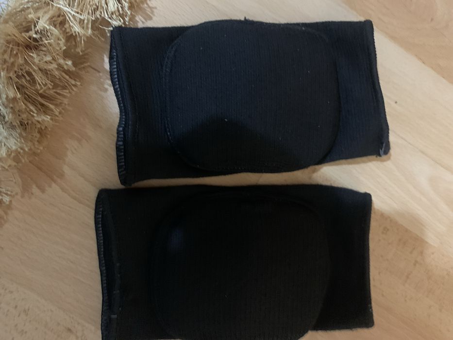 Наколеники продаются