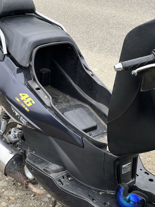 Scuter 125CC daelim