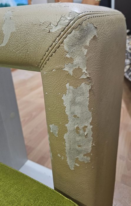 Продам хороший диван