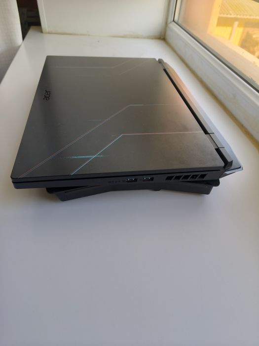 Продам игровой ноутбук Acer Nitro 5