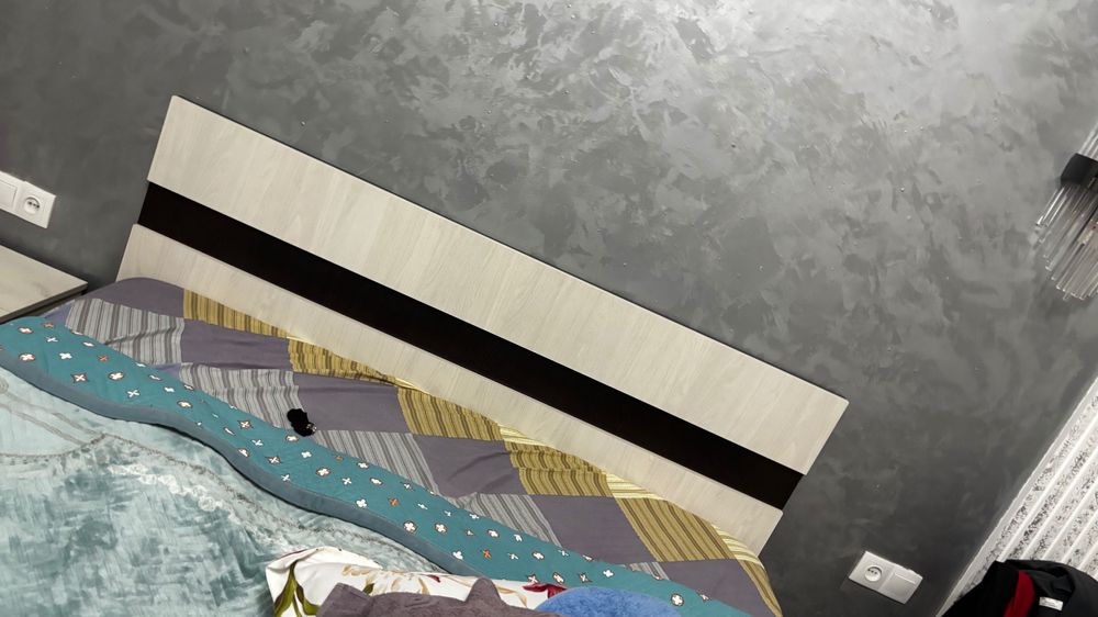 Двух спальный кровать