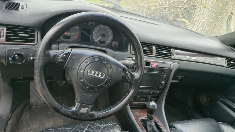Ауди а6/с6 4,2 бензин за части ръчна кутия 6 степенна