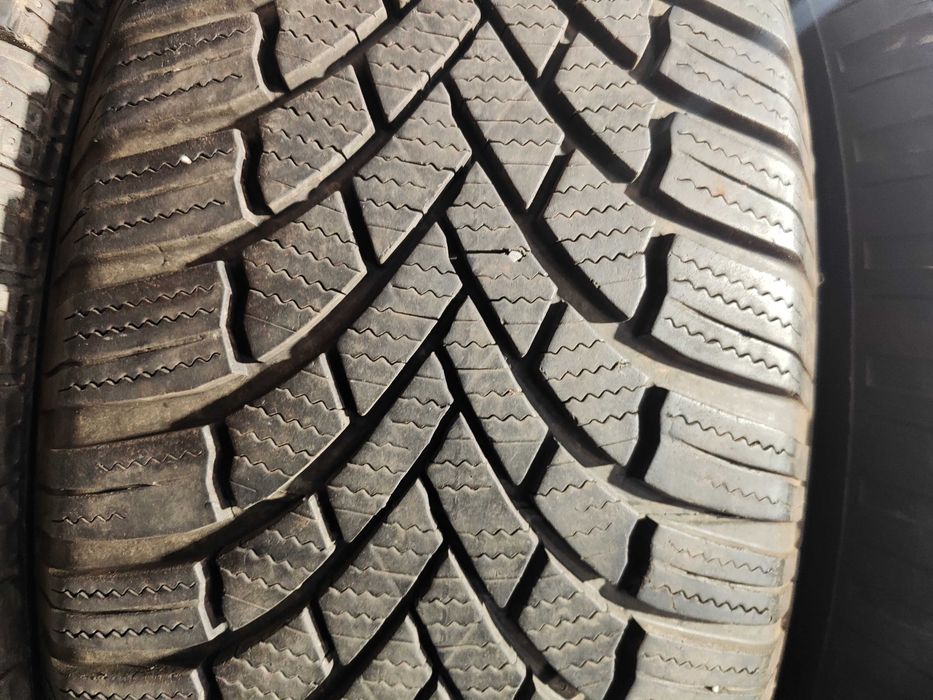 2бр.зимни гуми 225/65/17 Bridgestone