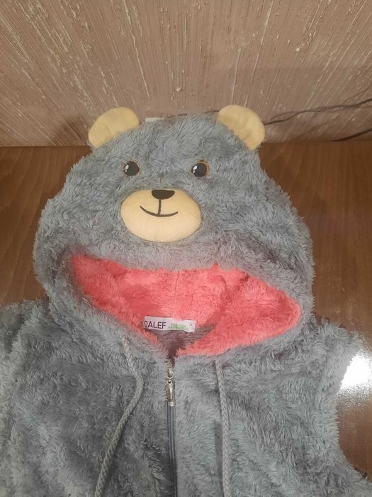 Детски елек с качулка