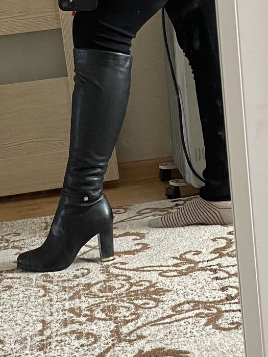 Продам зимние сапожки