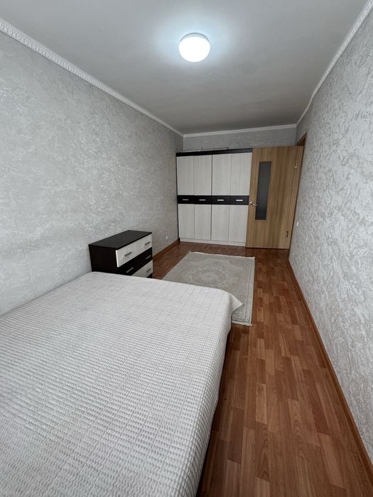 Продам квартиру район кафе весна.