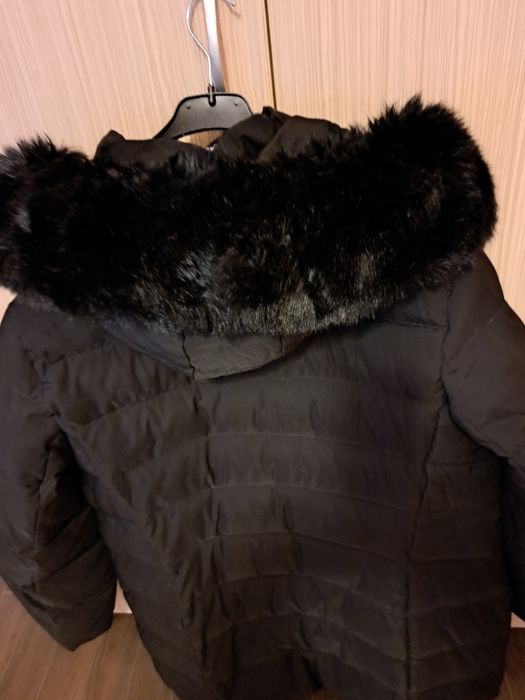 Vând geaca mărime mai mare