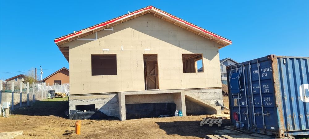 Construim la roșu in Brasov