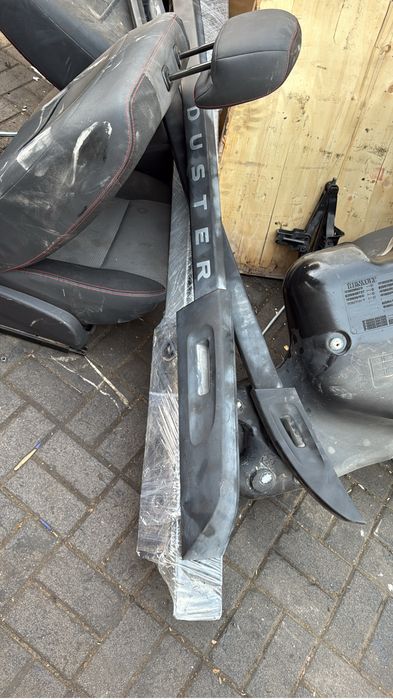 Релинги на Рено Дастер