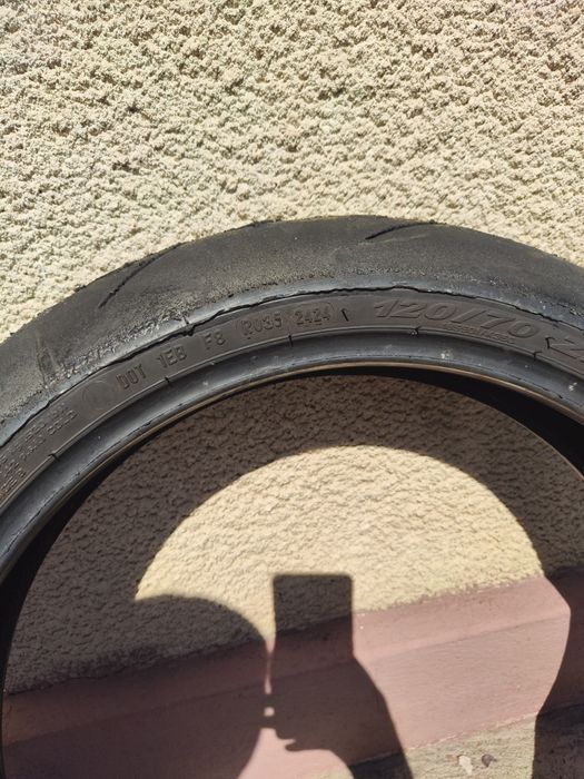 Vand anvelope moto Pirelli utilizate