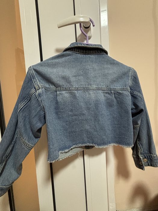 Продавам дънково яке Zara за 8 г 128cm