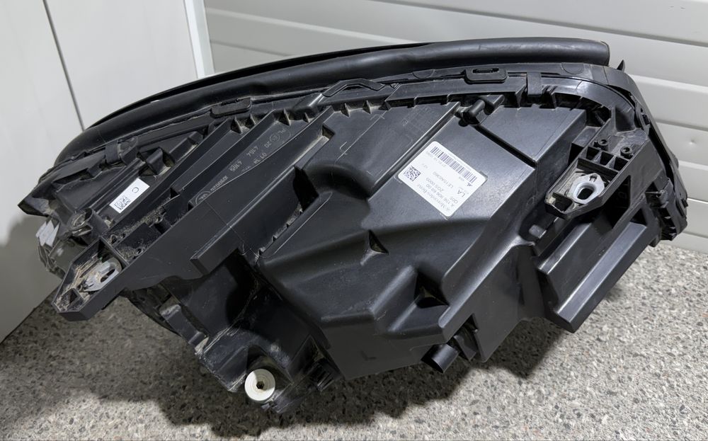 Far Mercedes GLA W156