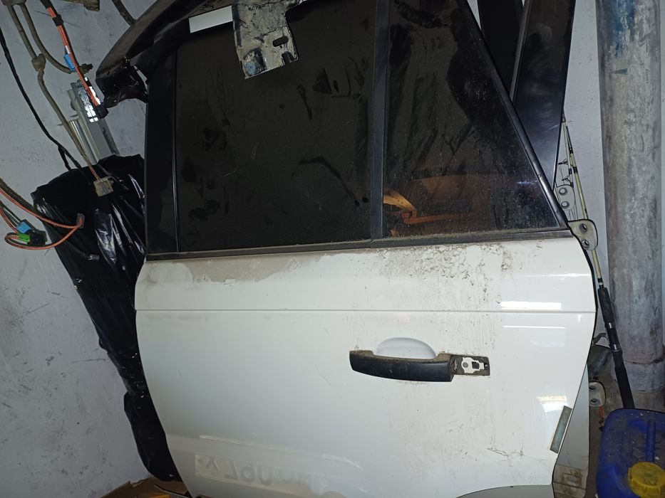 Двери рендж ровер спорт