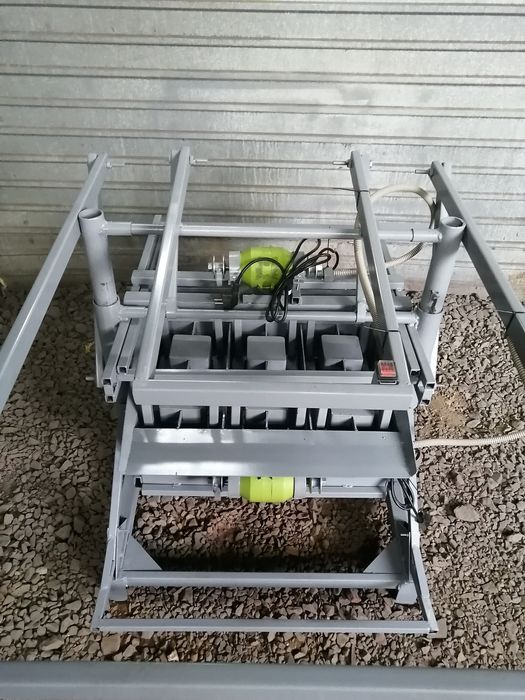 Станок для шлакоблока Станок для пескоблока