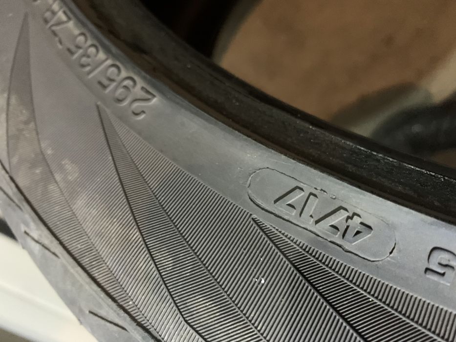 Anv vara 295/35/21 Vredestein/Continental 2018