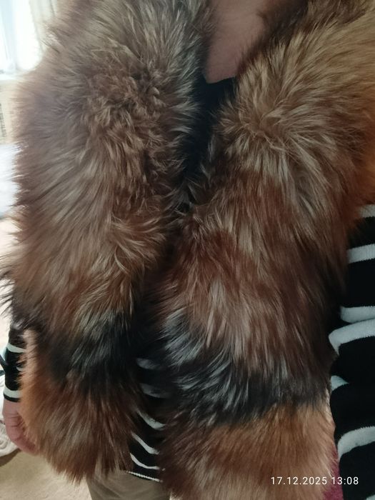 Продам шикарный натуральный воротник